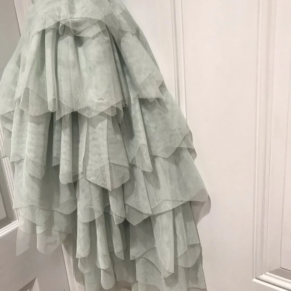 ☀️H&M Girl’s Pale Green Sequined Hi Low Dress, 5-6 yrs